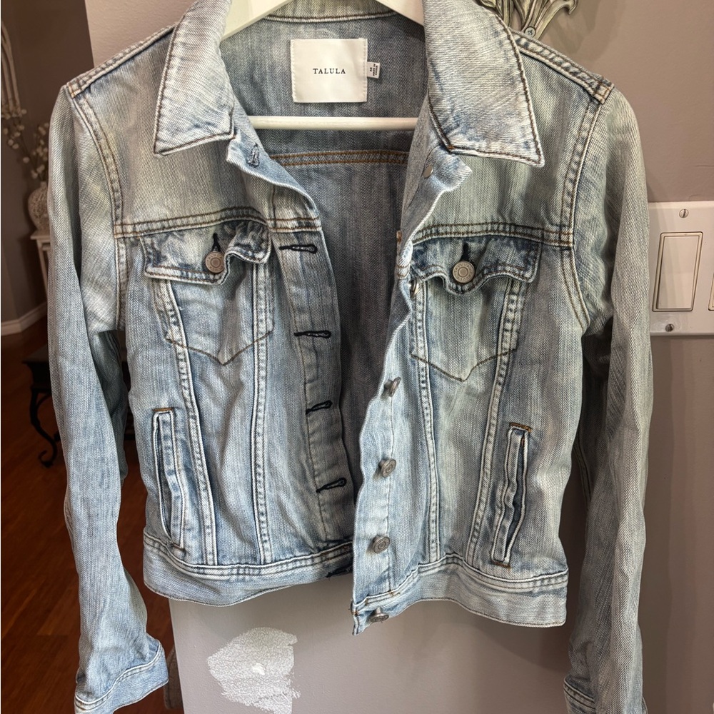 Aritzia Talula Light Wash Denim Jacket